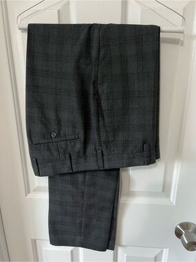 Louis Raphael Charcoal Plaid Dress Pants